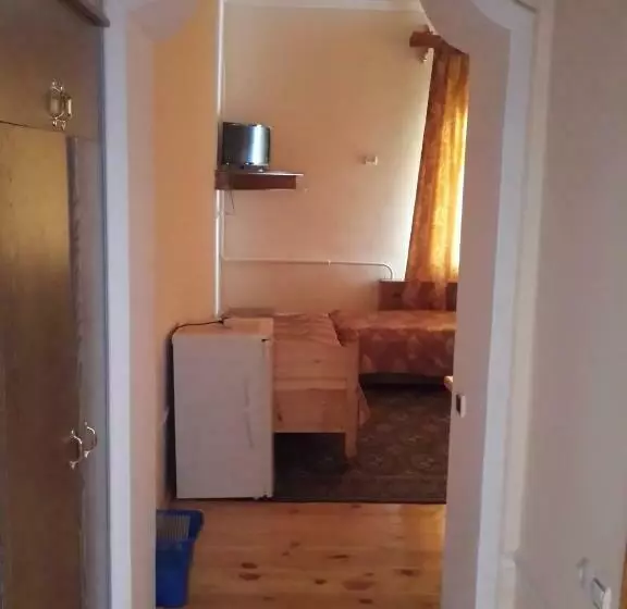 スタンダード４人部屋, Islambek Hotel & Travel