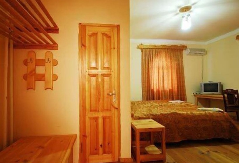 Номер Стандарт Трехместный, Islambek Hotel & Travel