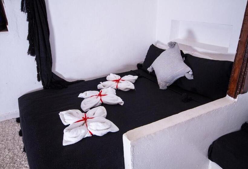 디럭스 룸, Dar Touijar