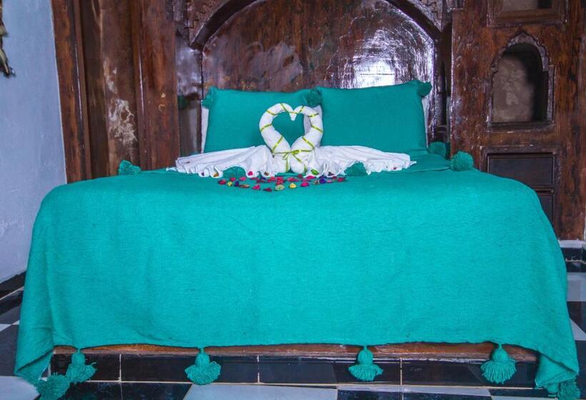 디럭스 패밀리 룸, Dar Touijar