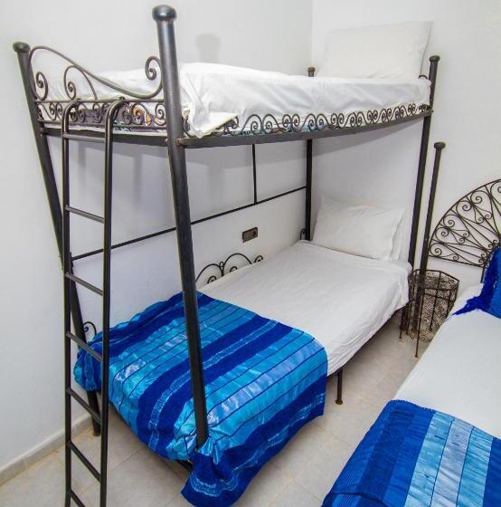 패밀리 룸, Dar Touijar