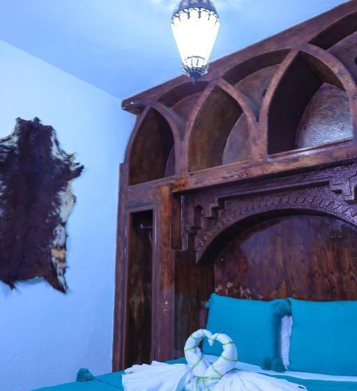 디럭스 패밀리 룸, Dar Touijar