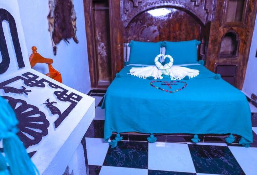 디럭스 패밀리 룸, Dar Touijar