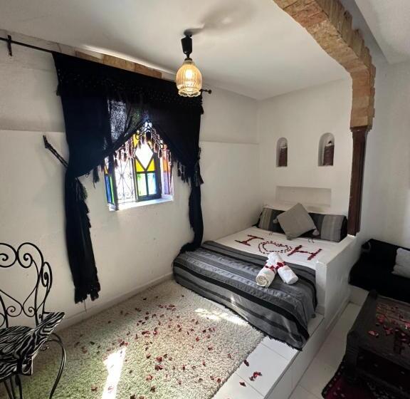 디럭스 룸, Dar Touijar