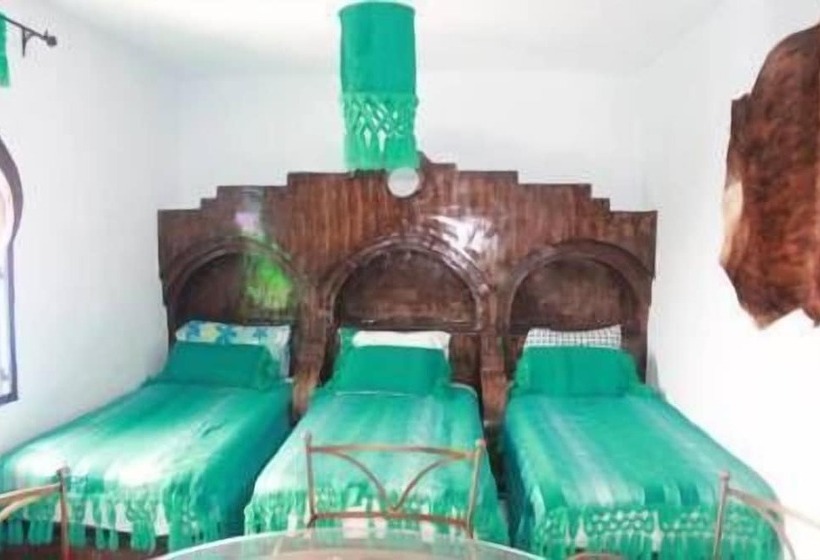 패밀리 룸, Dar Touijar