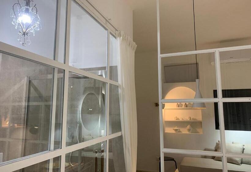 استودیو استاندارد با تخت کینگ, Il Giardino D Ulisse