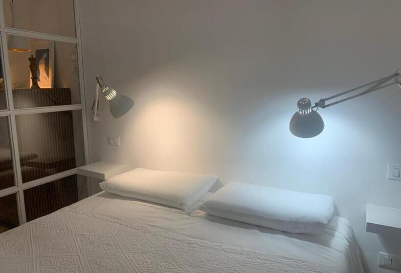 استودیو استاندارد با تخت کینگ, Il Giardino D Ulisse