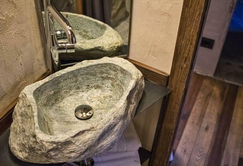 标准间, Maison La Saxe