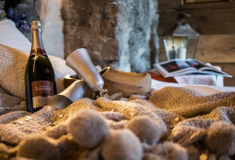 小型套房带阳台, Maison La Saxe