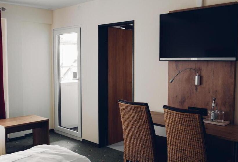 Номер Стандарт Трехместный, Rührberger Hof Hotel & Restaurant Grenzach Wyhlen Bei Basel