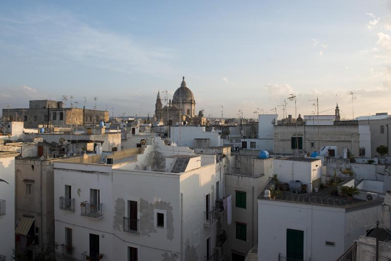 استودیوی استاندارد با چشم‌انداز شهر, Santa Maria 24