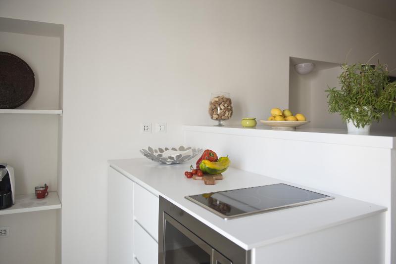 استودیوی استاندارد با چشم‌انداز شهر, Santa Maria 24