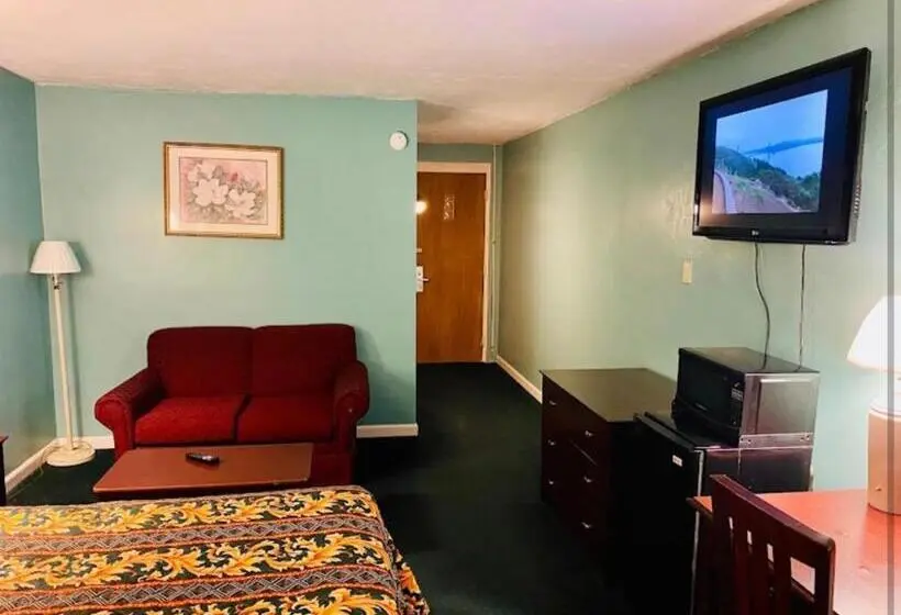 デラックススイート, Economy Inn Of Greenville, Near Ecu Health Center