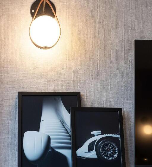 Quarto Estandar com Vistas, Radisson Blu Hotel At Porsche Design Tower Stuttgart