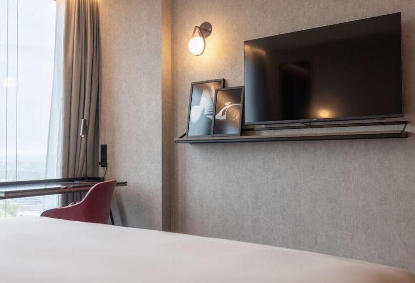 带观景的标准间, Radisson Blu Hotel At Porsche Design Tower Stuttgart