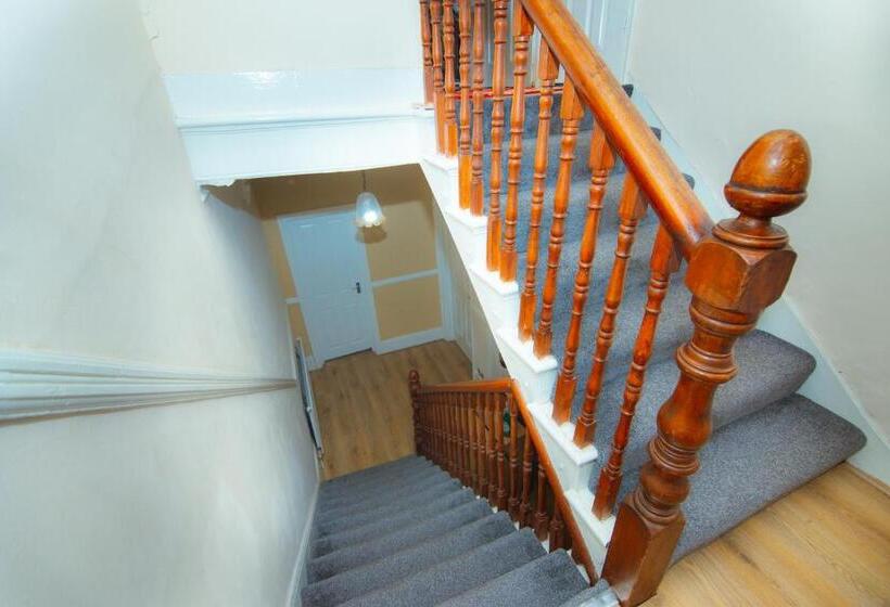 Семейный Номер Совместный Санузел, Victorian Woods Bnb