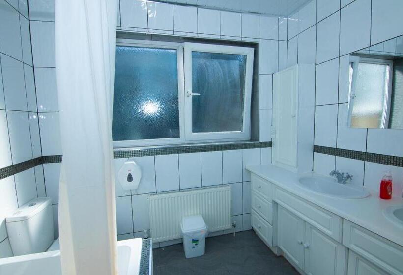 Семейный Номер Совместный Санузел, Victorian Woods Bnb