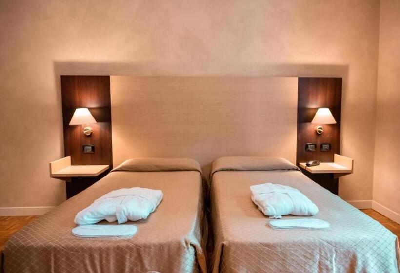 Номер Стандарт Трехместный, Terme Pellegrini