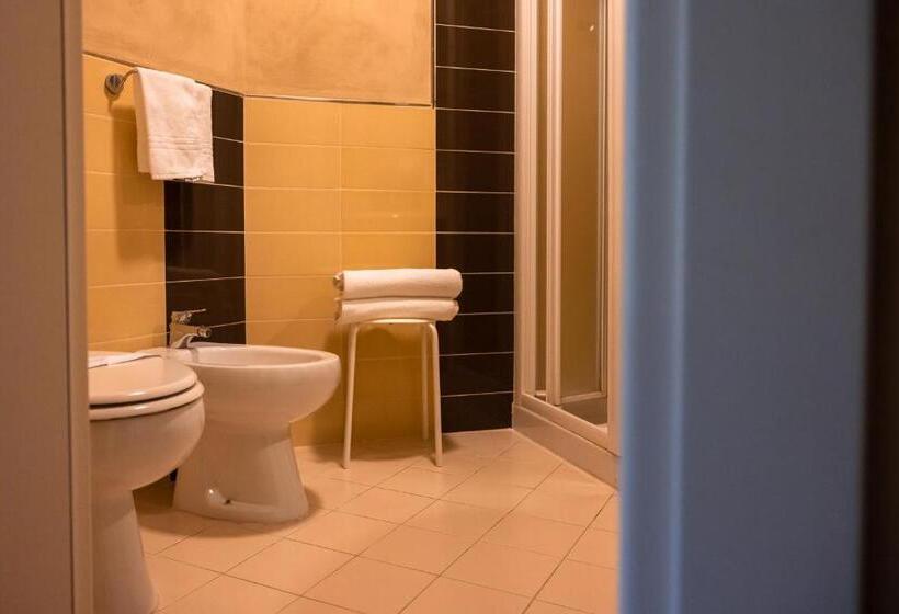 Четырехместный Номер Стандарт, Terme Pellegrini