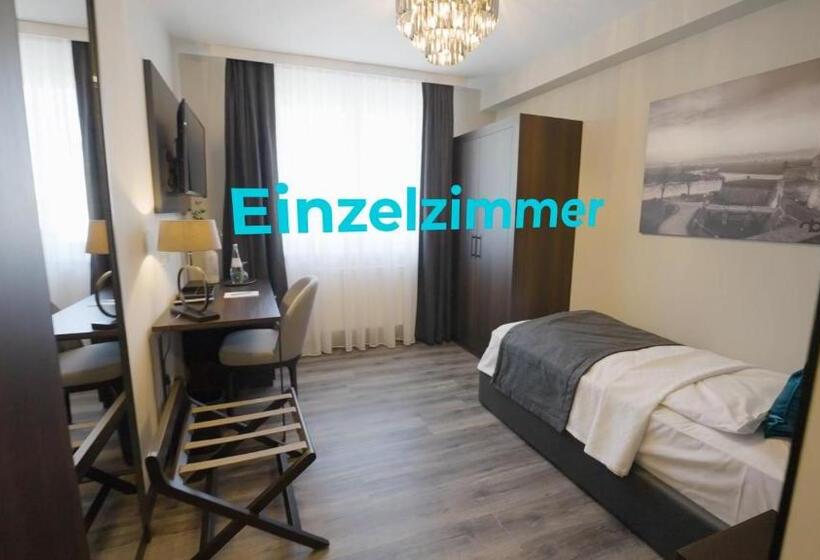 스탠다드 싱글 룸, Busch