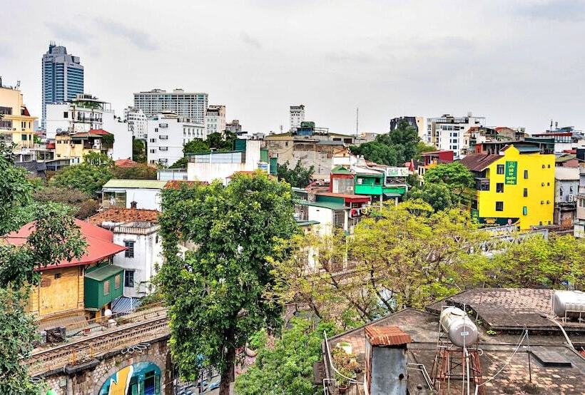 اتاق سوپریور, Hanz Ami Central