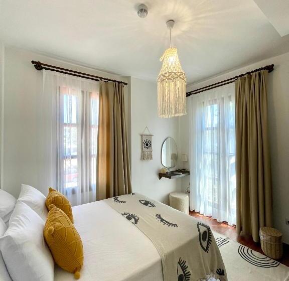 Номер Стандарт, Bumba House