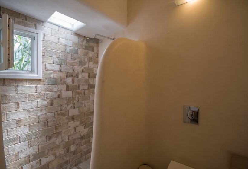 اتاق لوکس با چشم‌انداز دریا, Agia Anna Beachfront Boutique