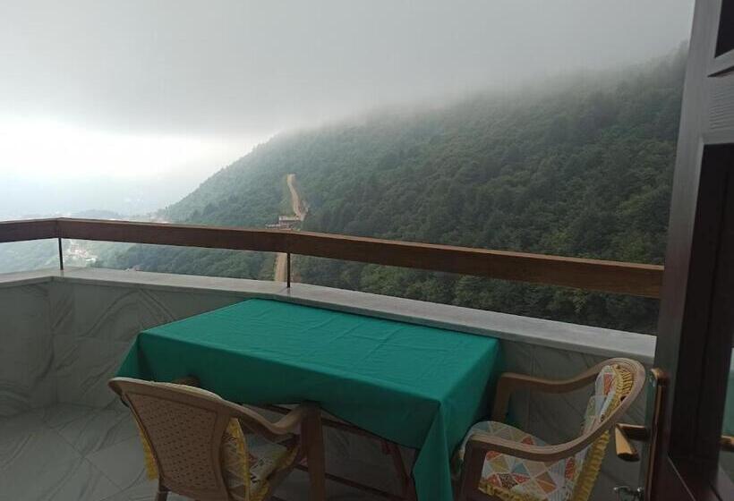 带1个卧室的带阳台的公寓, Yeşi̇lalan Otel