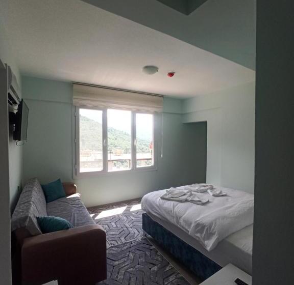 غرفة عائلية, Yeşi̇lalan Otel