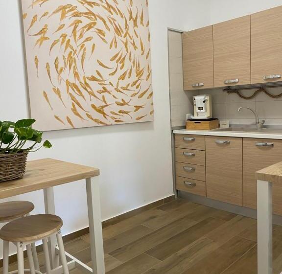 Chambre Quadruple Standard, Luma