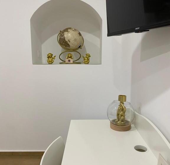 Chambre Quadruple Standard, Luma