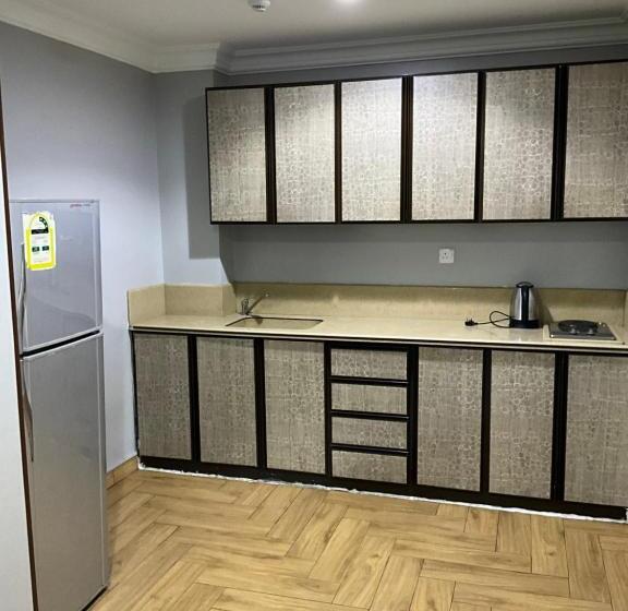 סטודיו סטנדרט, מיטה זוגית, أجنحه البيداء للشقق المخدومه البخاري