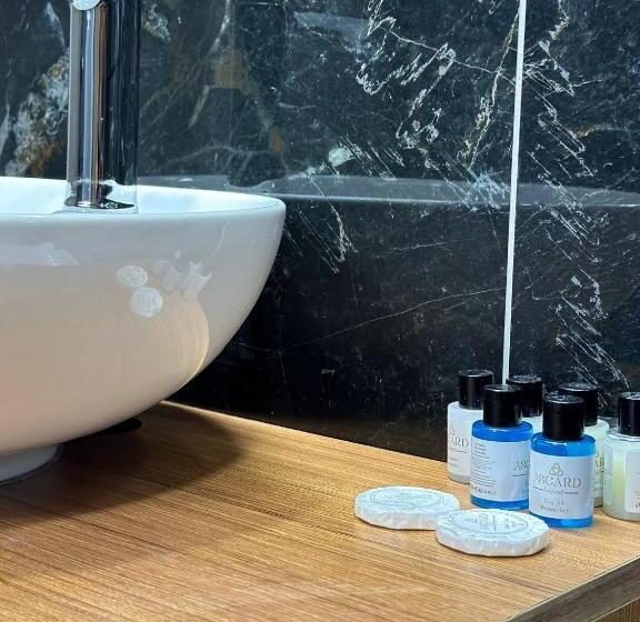 غرفة قياسية ثلاثية, Asgard