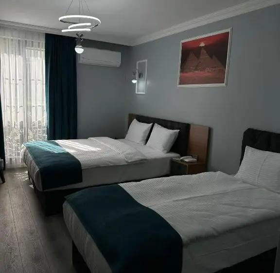 Standard Kolmen Hengen Huone, Asgard