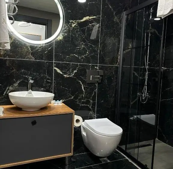 Standard Kolmen Hengen Huone, Asgard