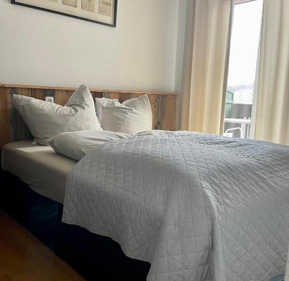 اتاق خانوادگی, Gästezimmer Lercher