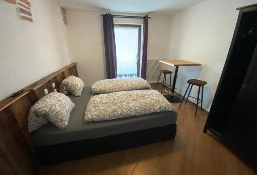 Economy-huone, Gästezimmer Lercher