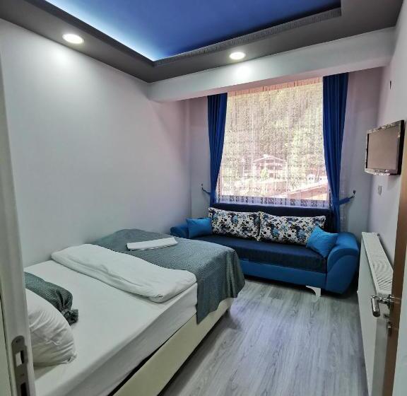 스탠다드 스튜디오, Kuloglu Otel Ve Restaurant