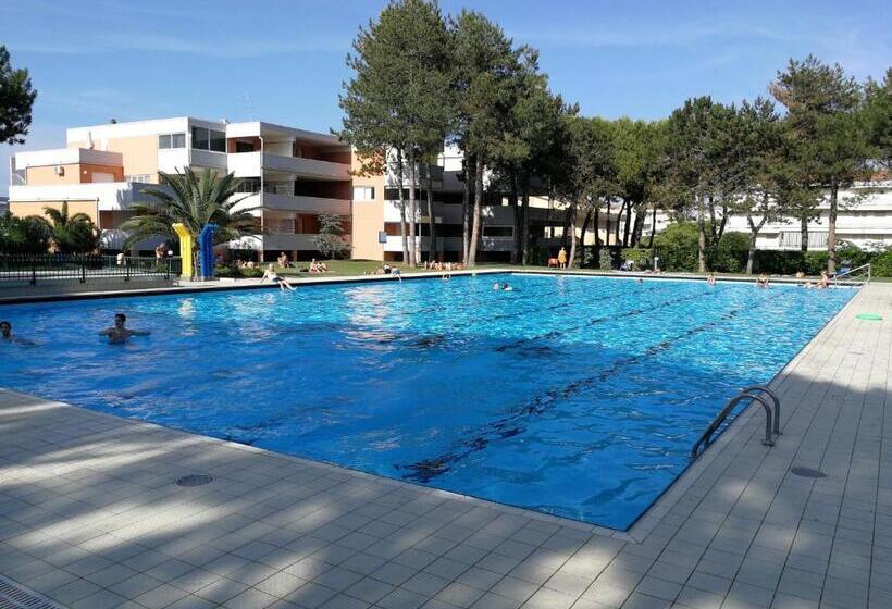 스탠다드 스튜디오, Residence Solarium