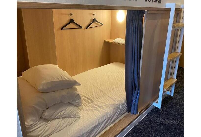 ルームシェアのワンベッド, 難波ゲストハウスjakotelplus 難波店