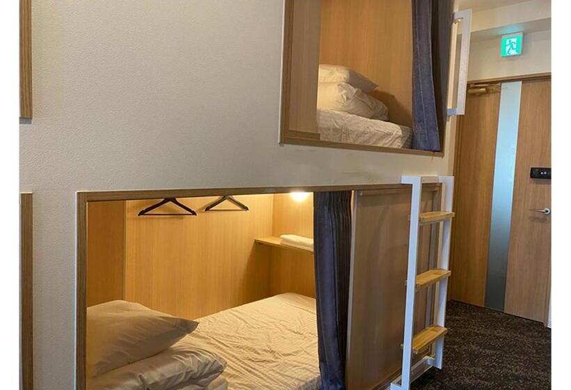 ルームシェアのワンベッド, 難波ゲストハウスjakotelplus 難波店