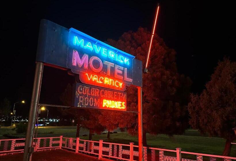 غرفة قياسية, Maverick Motel