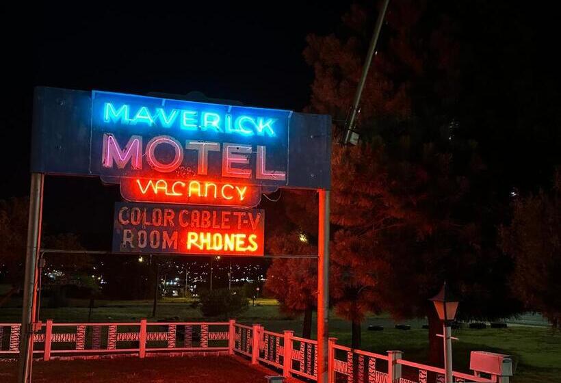 غرفة قياسية, Maverick Motel