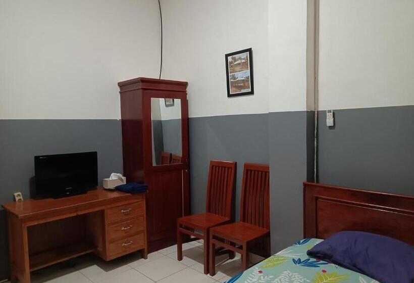 חדר סטנדרט, Oyo 93117 Penginapan Tiga Dara