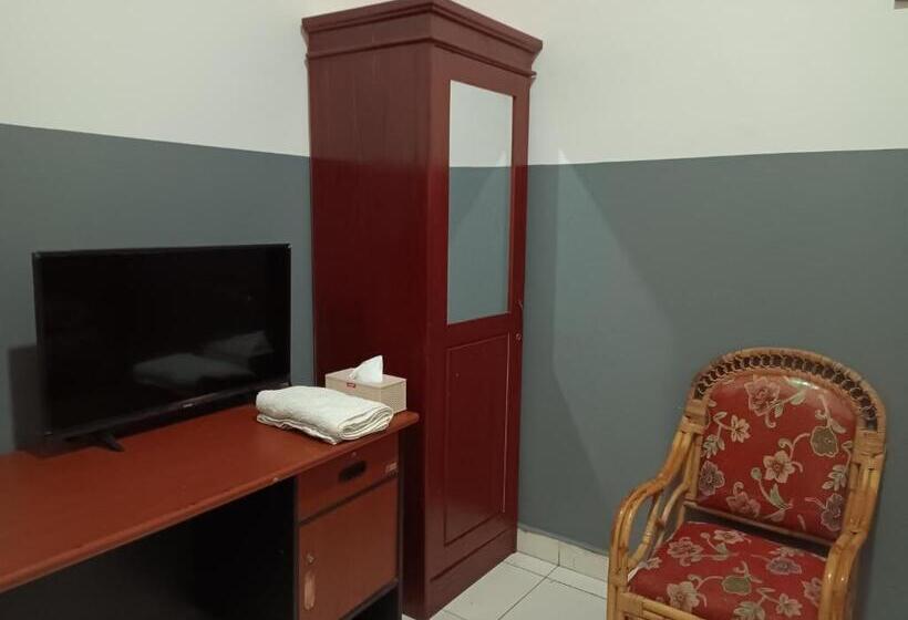 חדר סטנדרט, Oyo 93117 Penginapan Tiga Dara