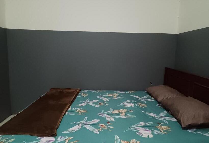 חדר סטנדרט, Oyo 93117 Penginapan Tiga Dara