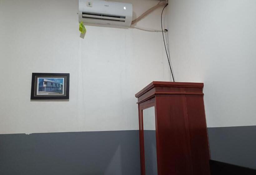 חדר סטנדרט, Oyo 93117 Penginapan Tiga Dara