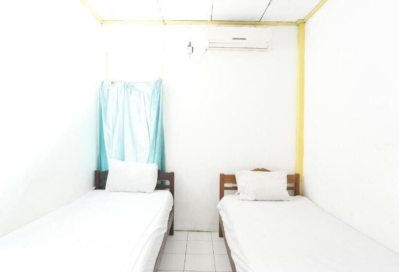 스탠다드 룸, Oyo 93127 Penginapan Budhe Sri