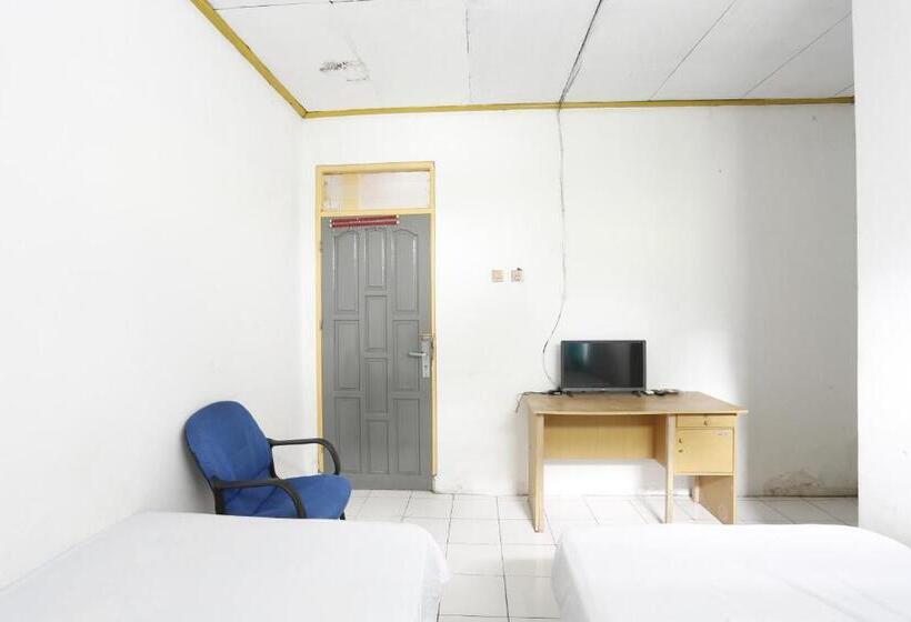스탠다드 룸, Oyo 93127 Penginapan Budhe Sri