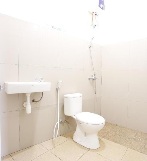 스탠다드 룸, Oyo 93127 Penginapan Budhe Sri